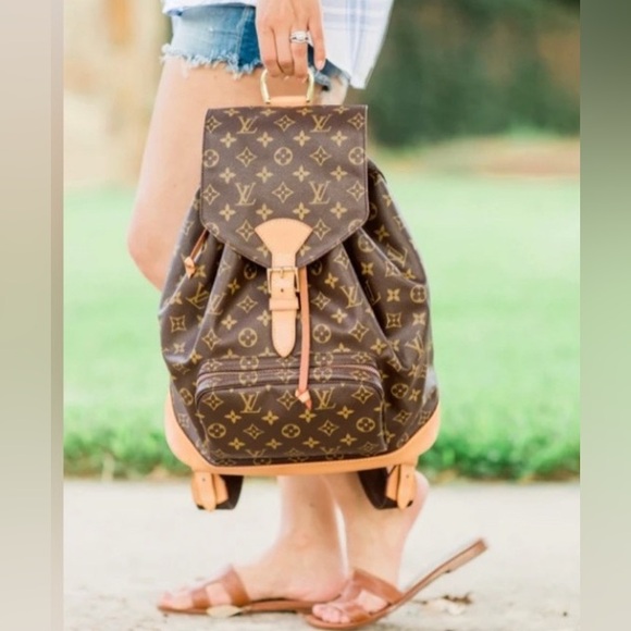 Louis Vuitton Handbags - 🥰SOLD🥰 2001 Louis Vuitton Montsouris GM Monogram backpack